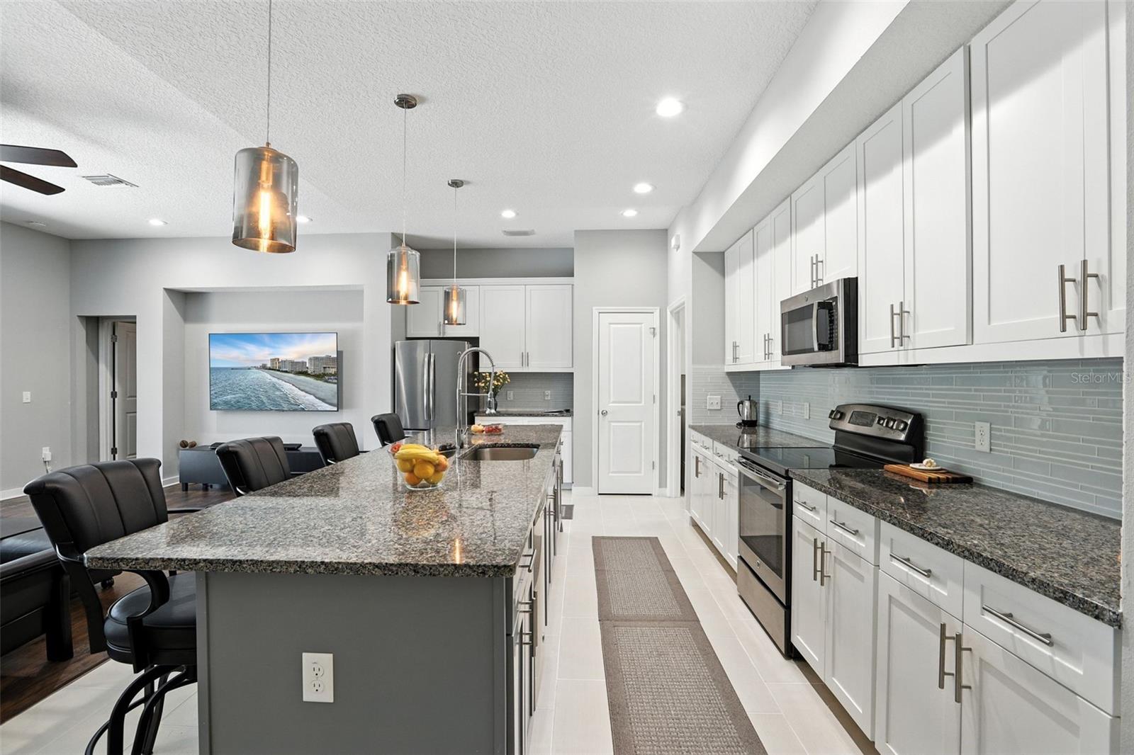 ISLAND POINTE SUB - Residential