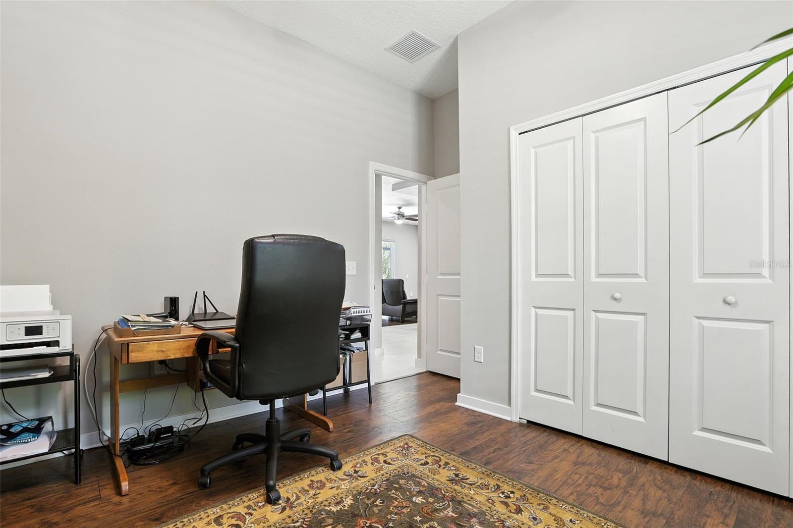 ISLAND POINTE SUB - Residential