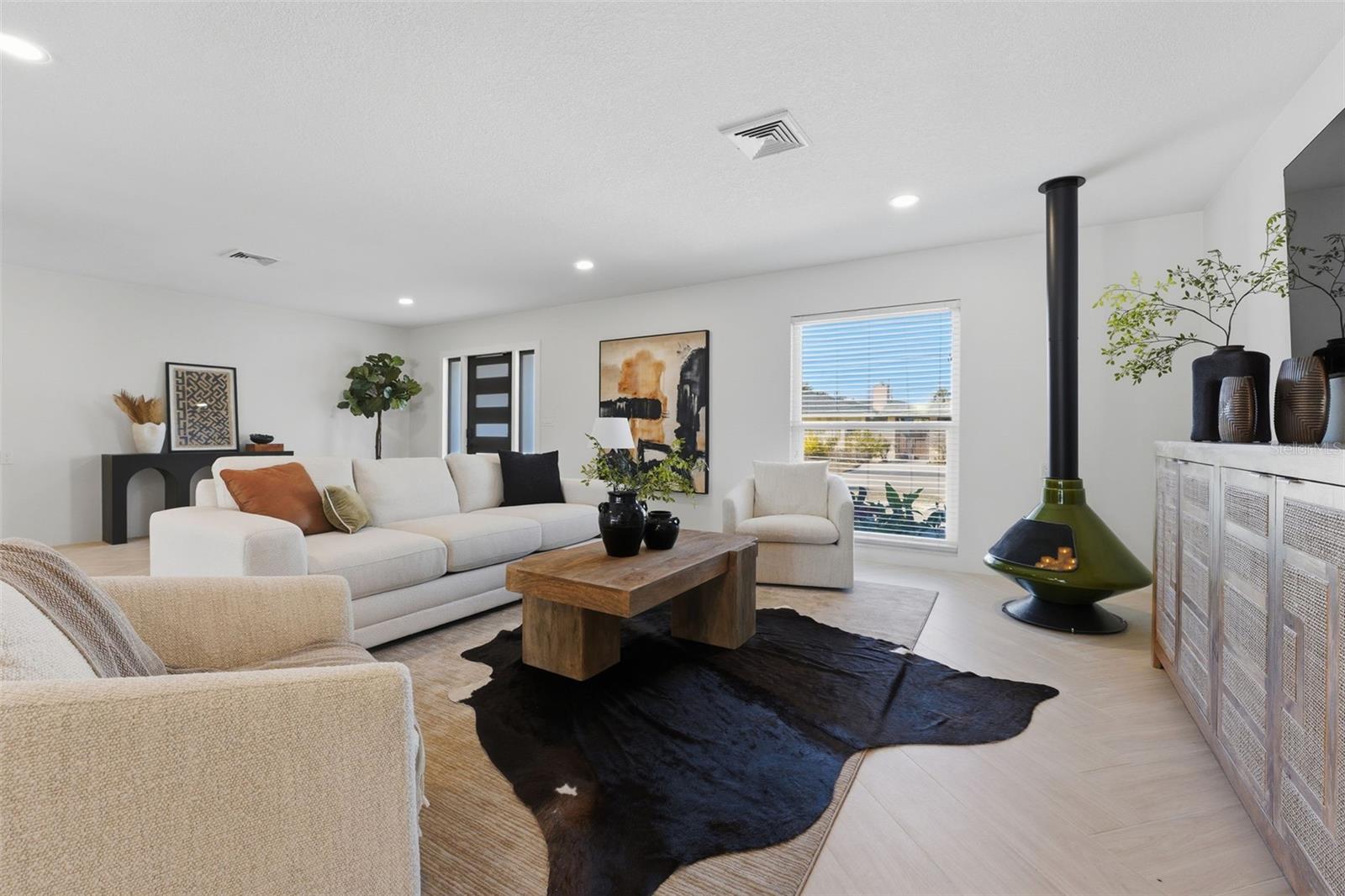 HOLMES BEACH 17TH UNIT - Residential