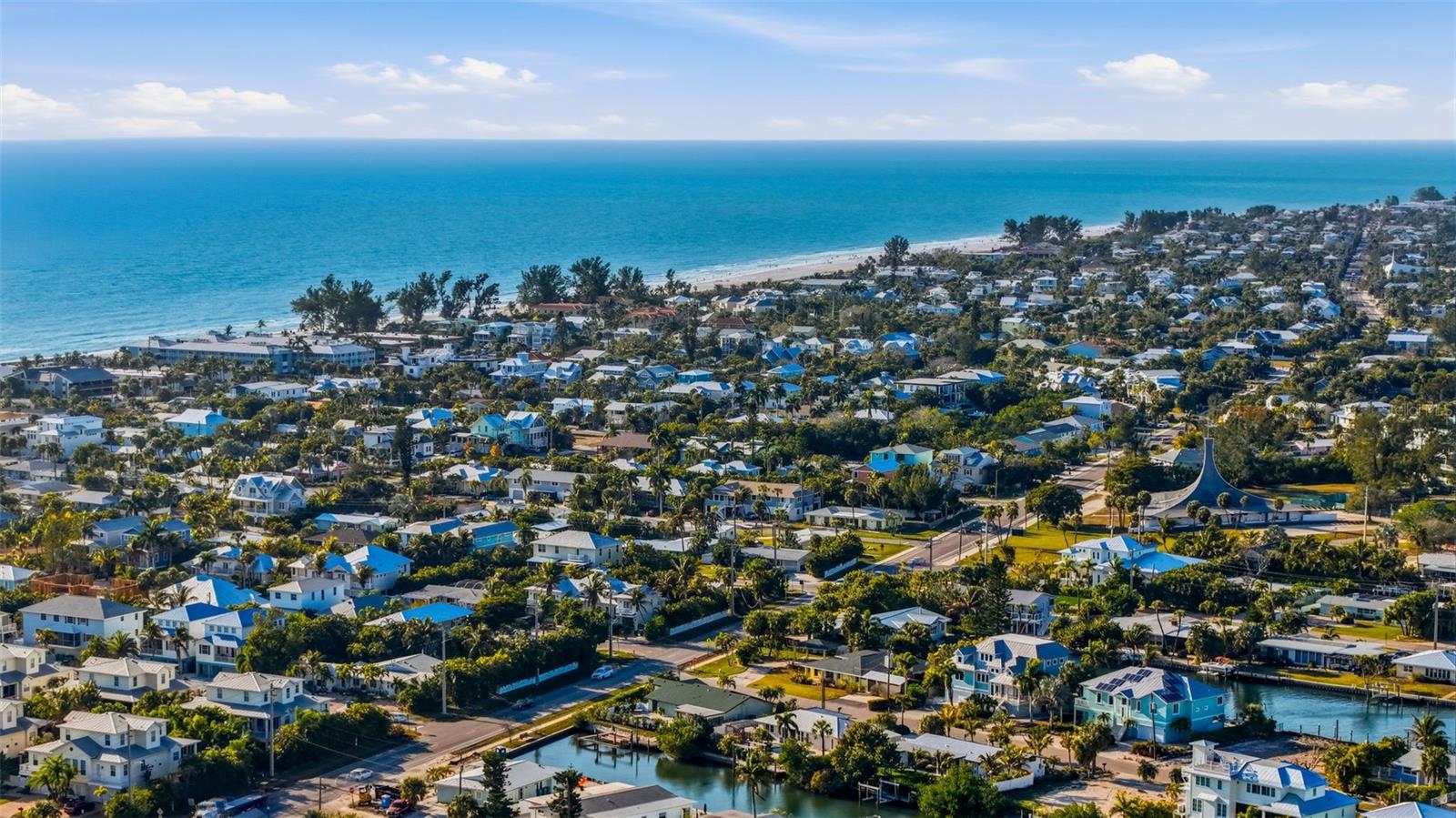 HOLMES BEACH 17TH UNIT - Residential