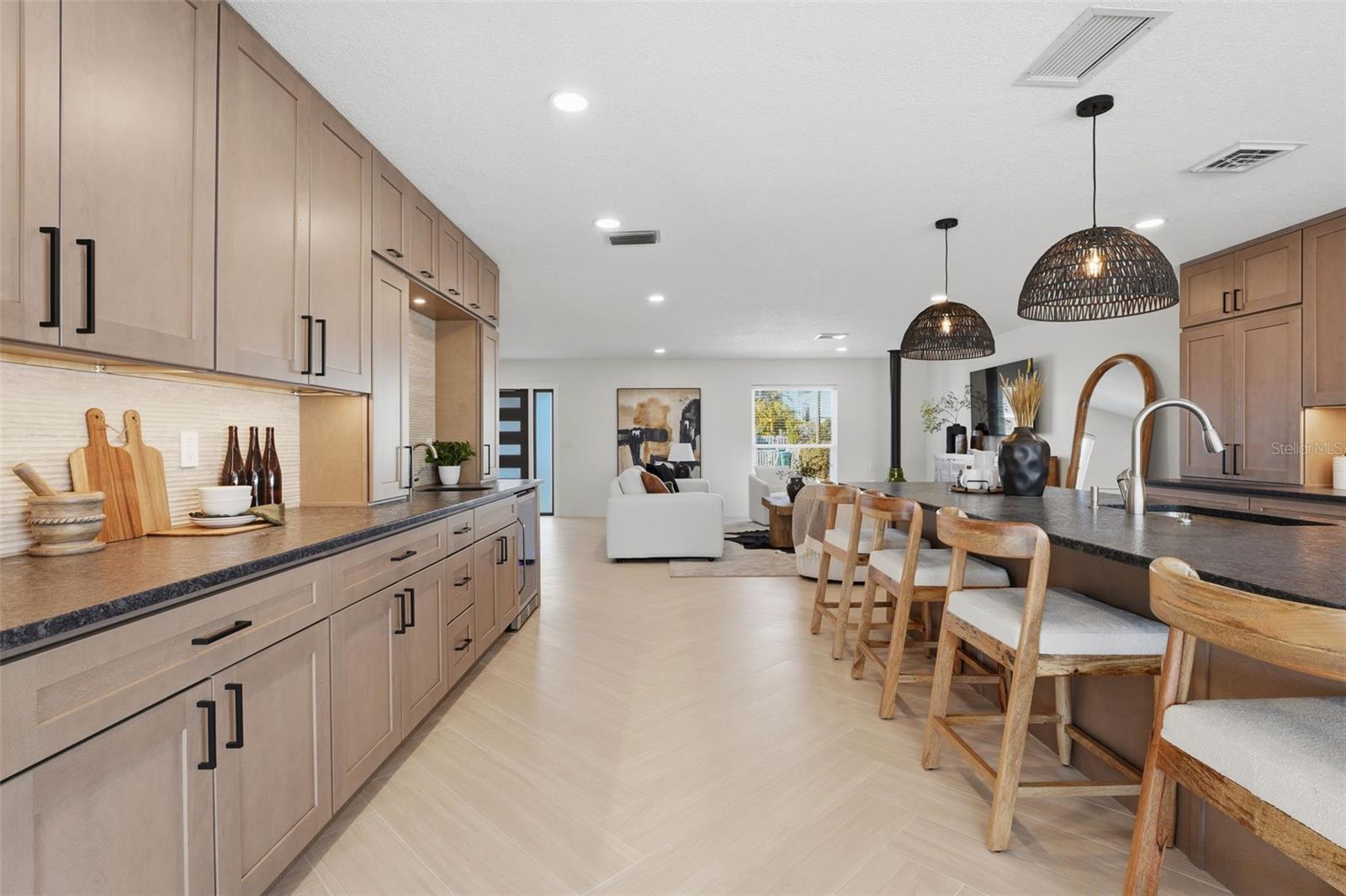 HOLMES BEACH 17TH UNIT - Residential