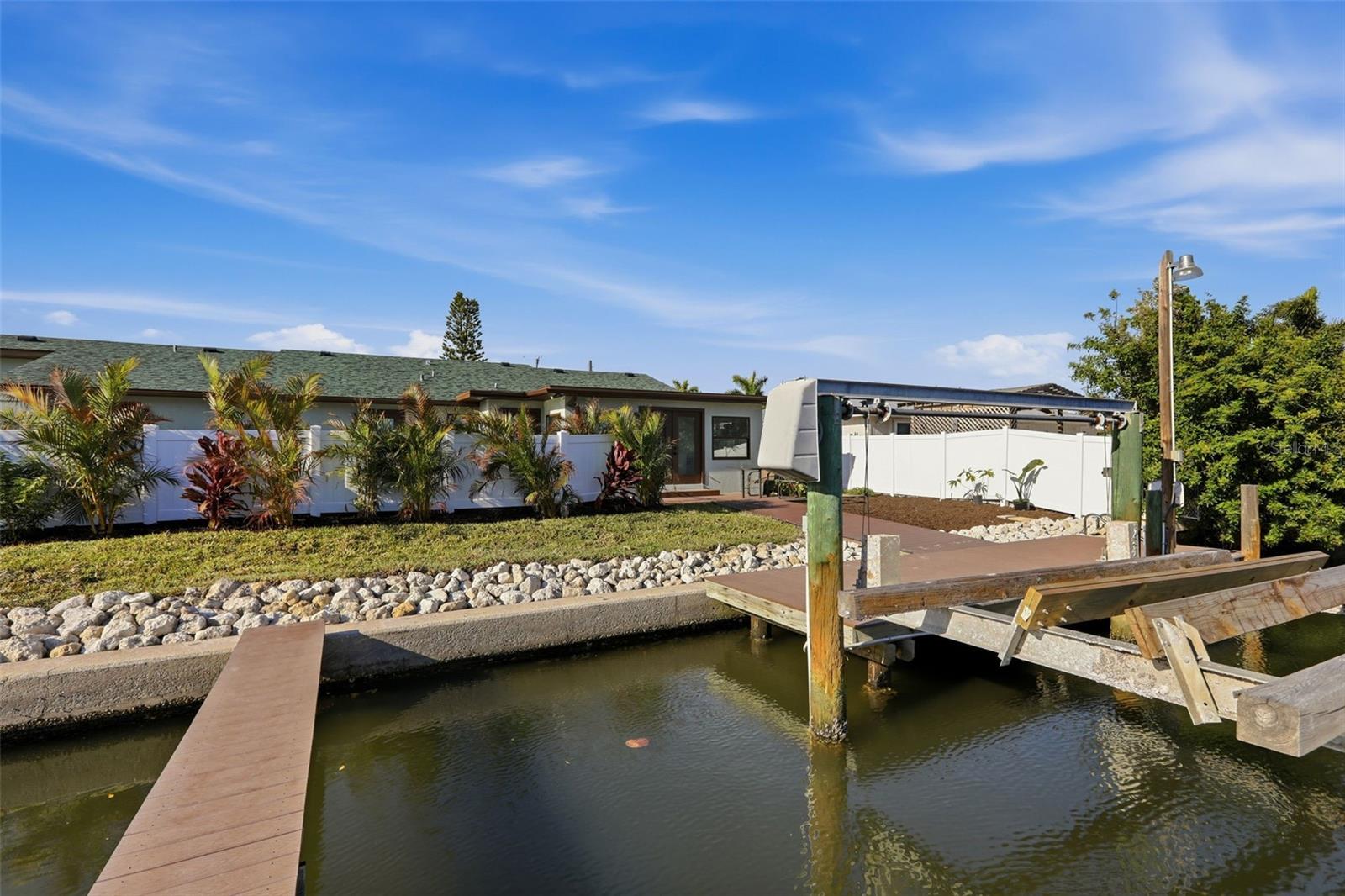 HOLMES BEACH 17TH UNIT - Residential