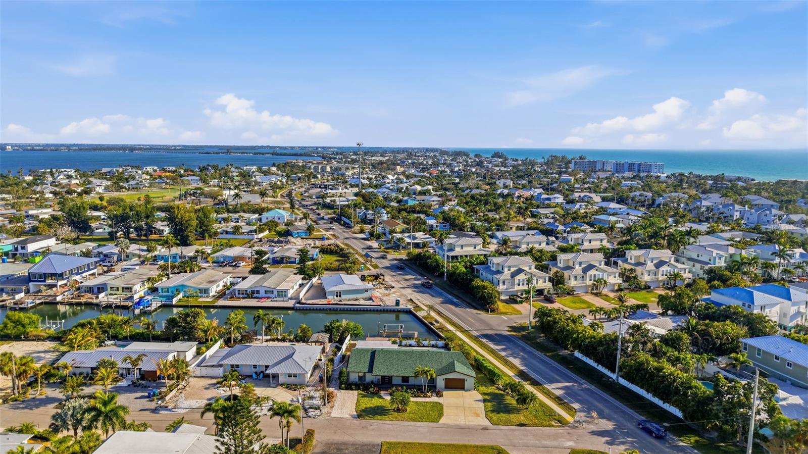 HOLMES BEACH 17TH UNIT - Residential