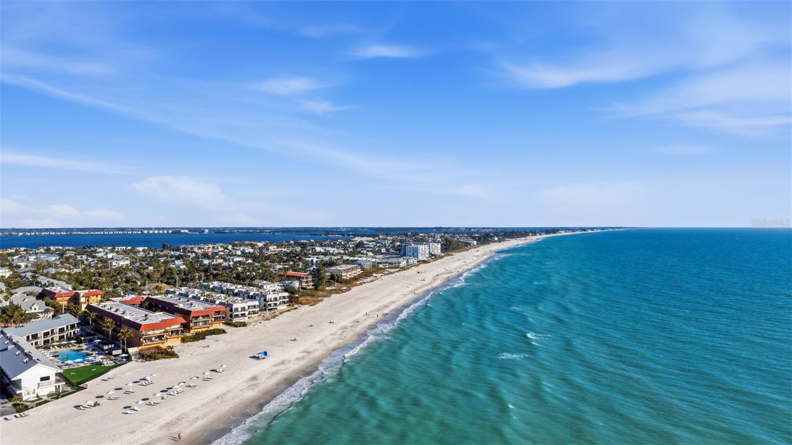 HOLMES BEACH 17TH UNIT - Residential