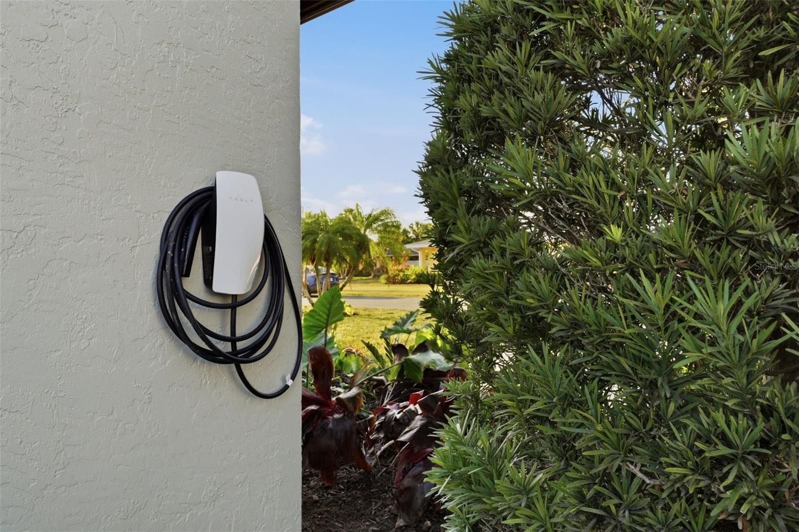 HOLMES BEACH 17TH UNIT - Residential