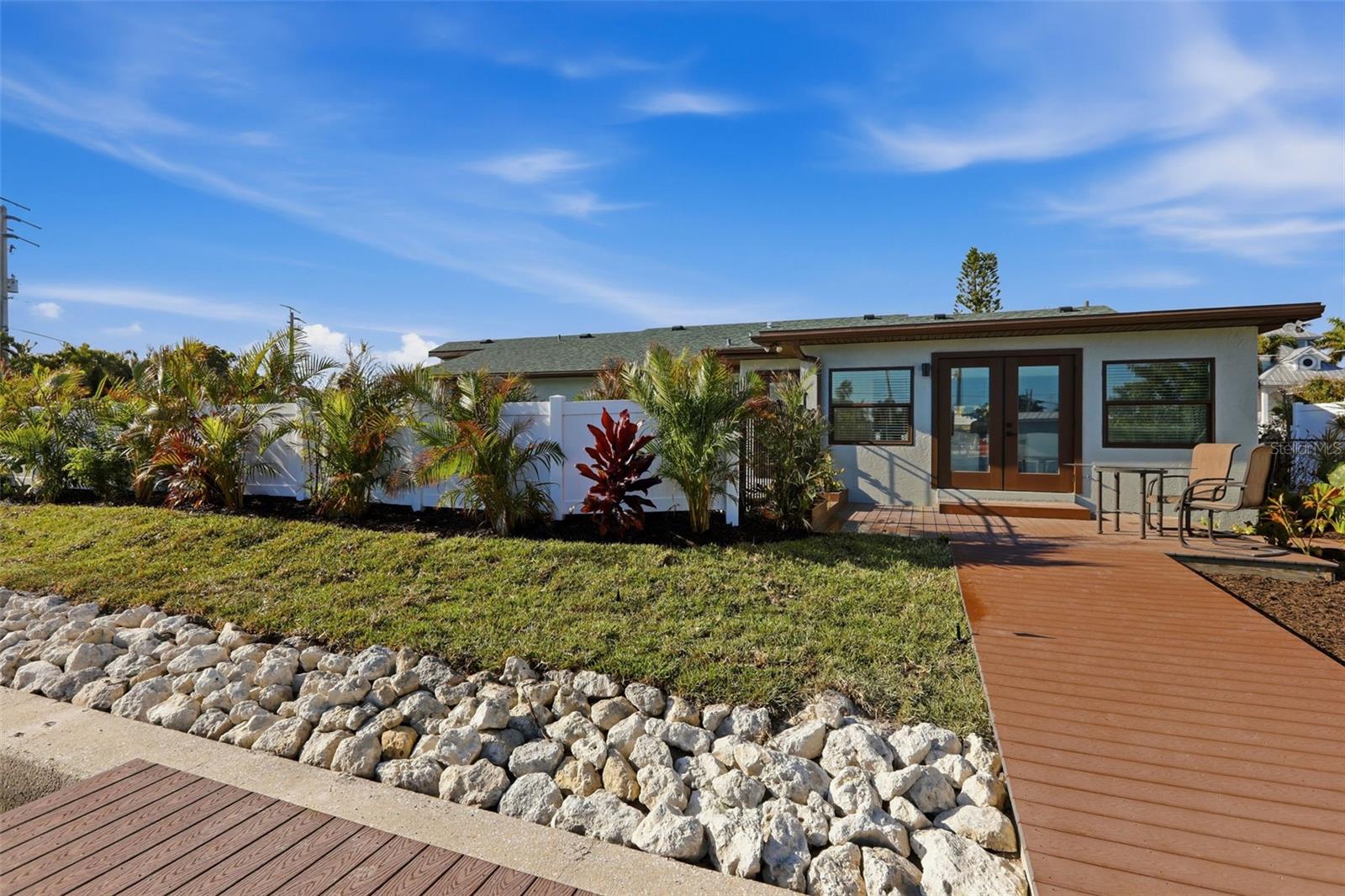 HOLMES BEACH 17TH UNIT - Residential