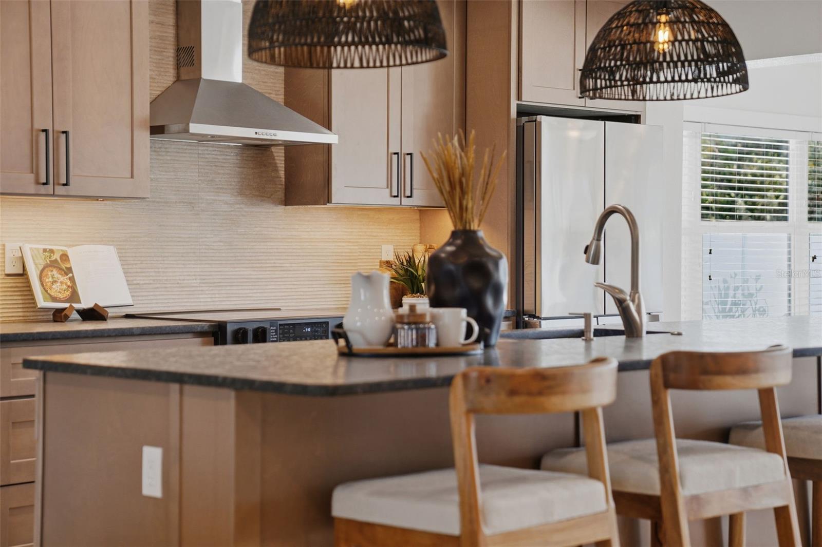 HOLMES BEACH 17TH UNIT - Residential