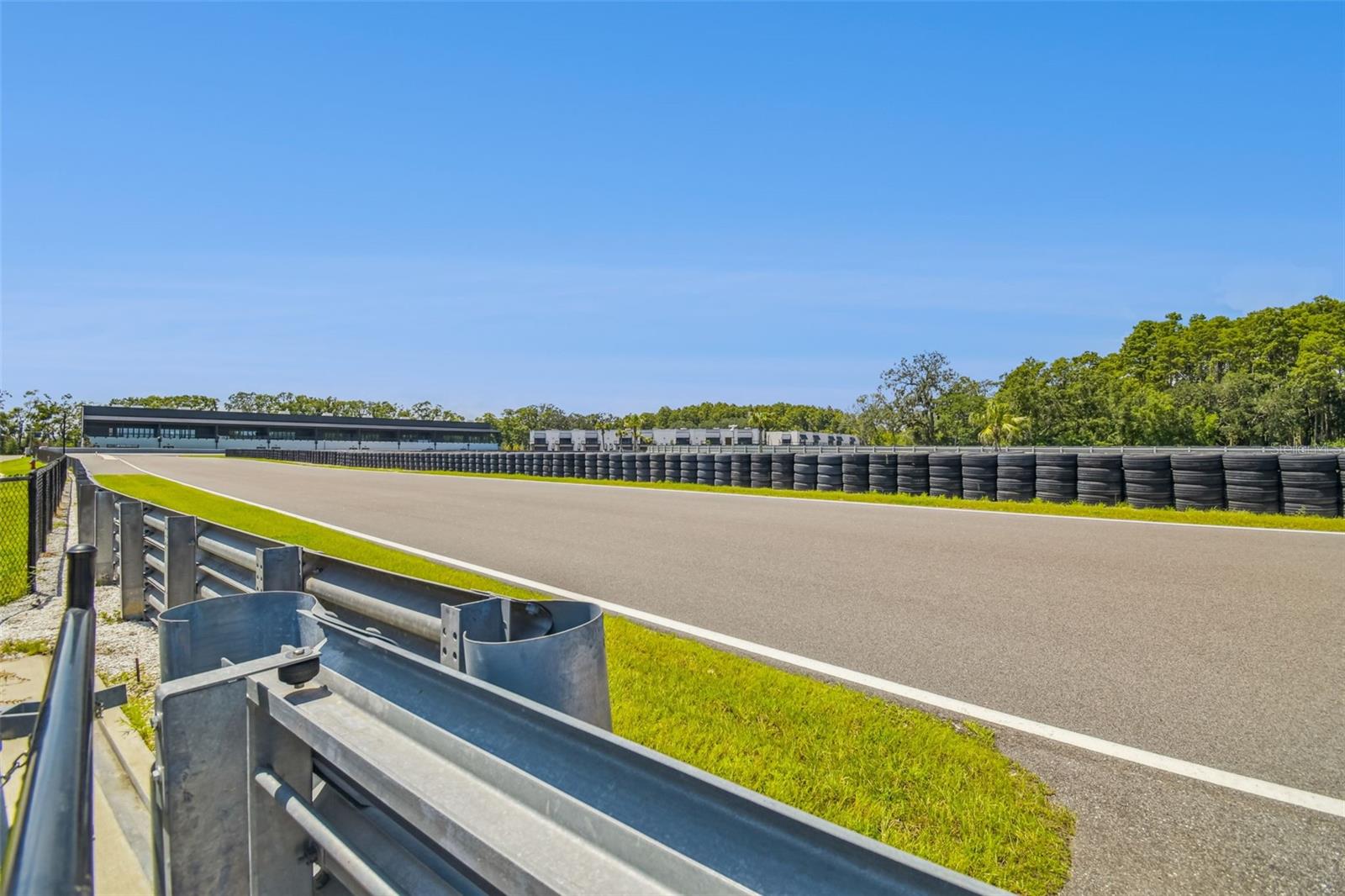 MOTOR ENCLAVE PH 1 - Residential