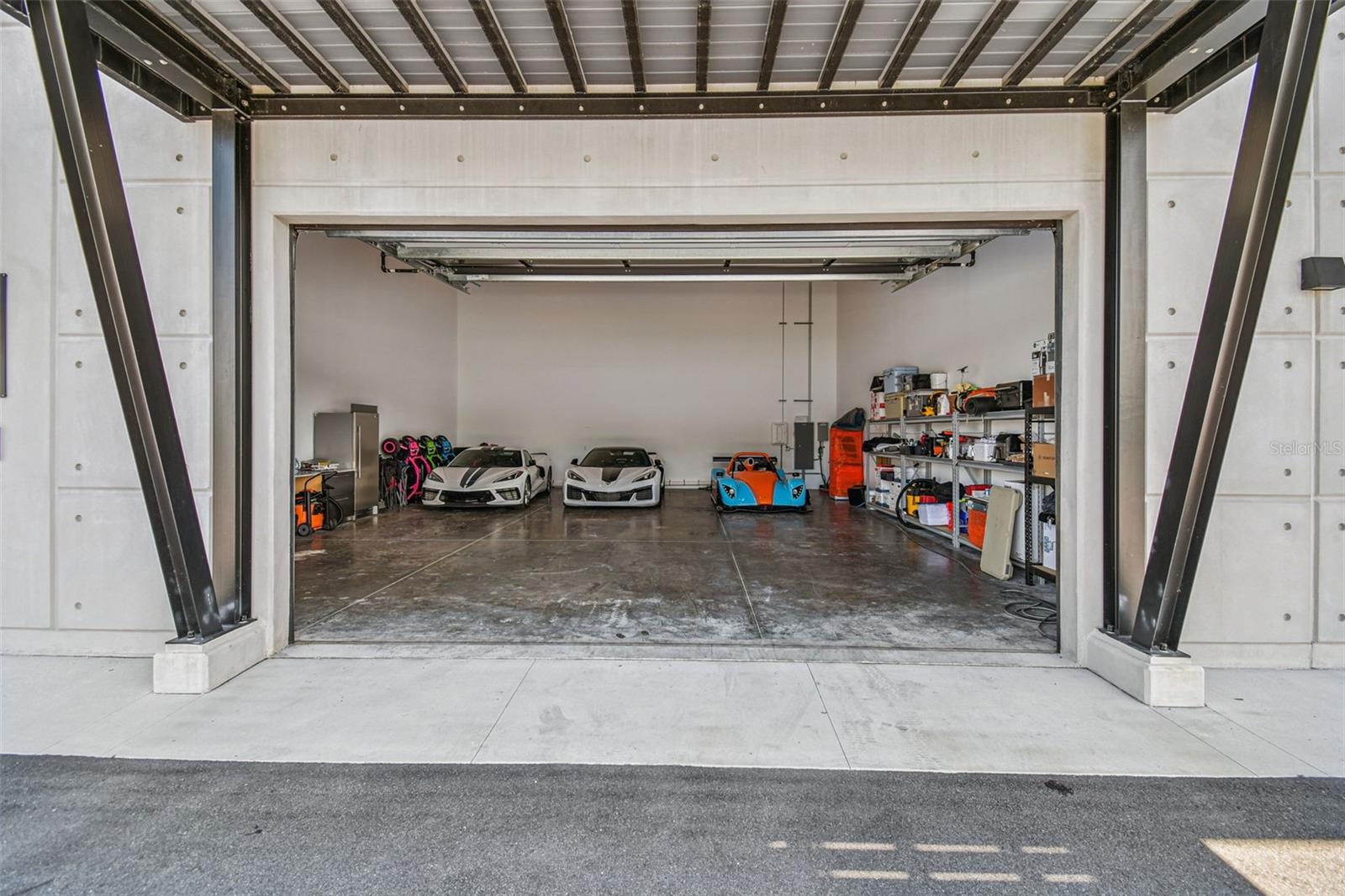 MOTOR ENCLAVE PH 1 - Residential