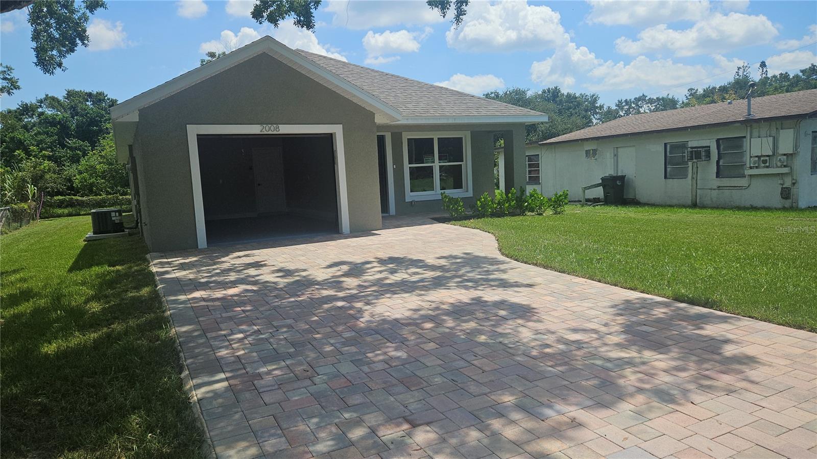 SELLER MOTIVATED, , BRAND NEW CONSTRUCTION