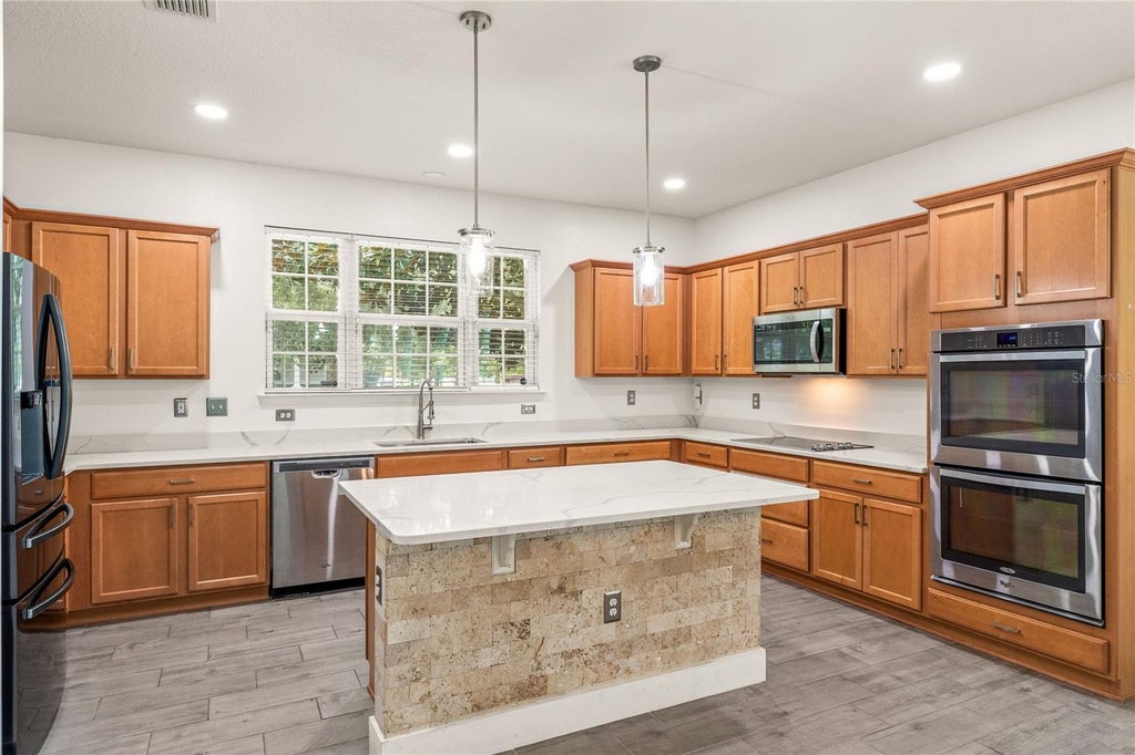 Photo of 13701 Beckman Drive, Windermere, FL 34786 (MLS # O6443113)