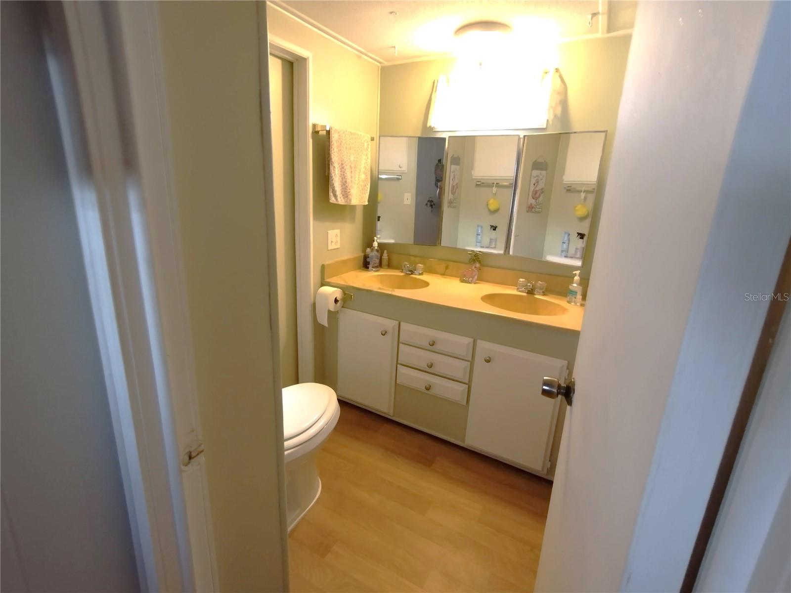 GOLDEN GATE MOBILE HOME PARK UNREC - Residential