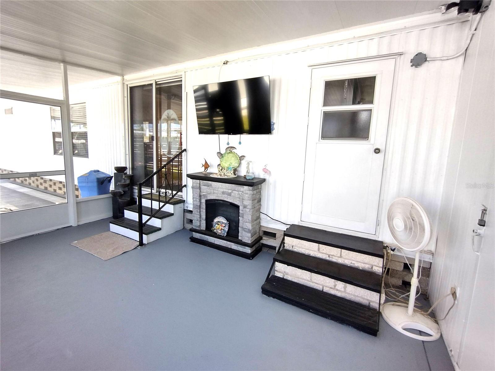 GOLDEN GATE MOBILE HOME PARK UNREC - Residential