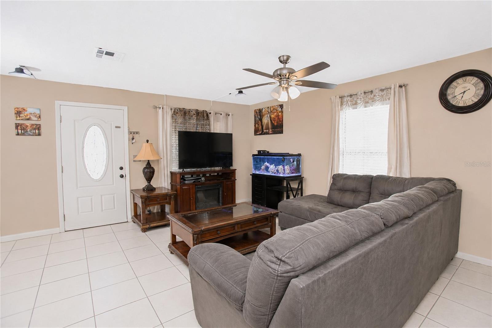 407 PARA AVENUE