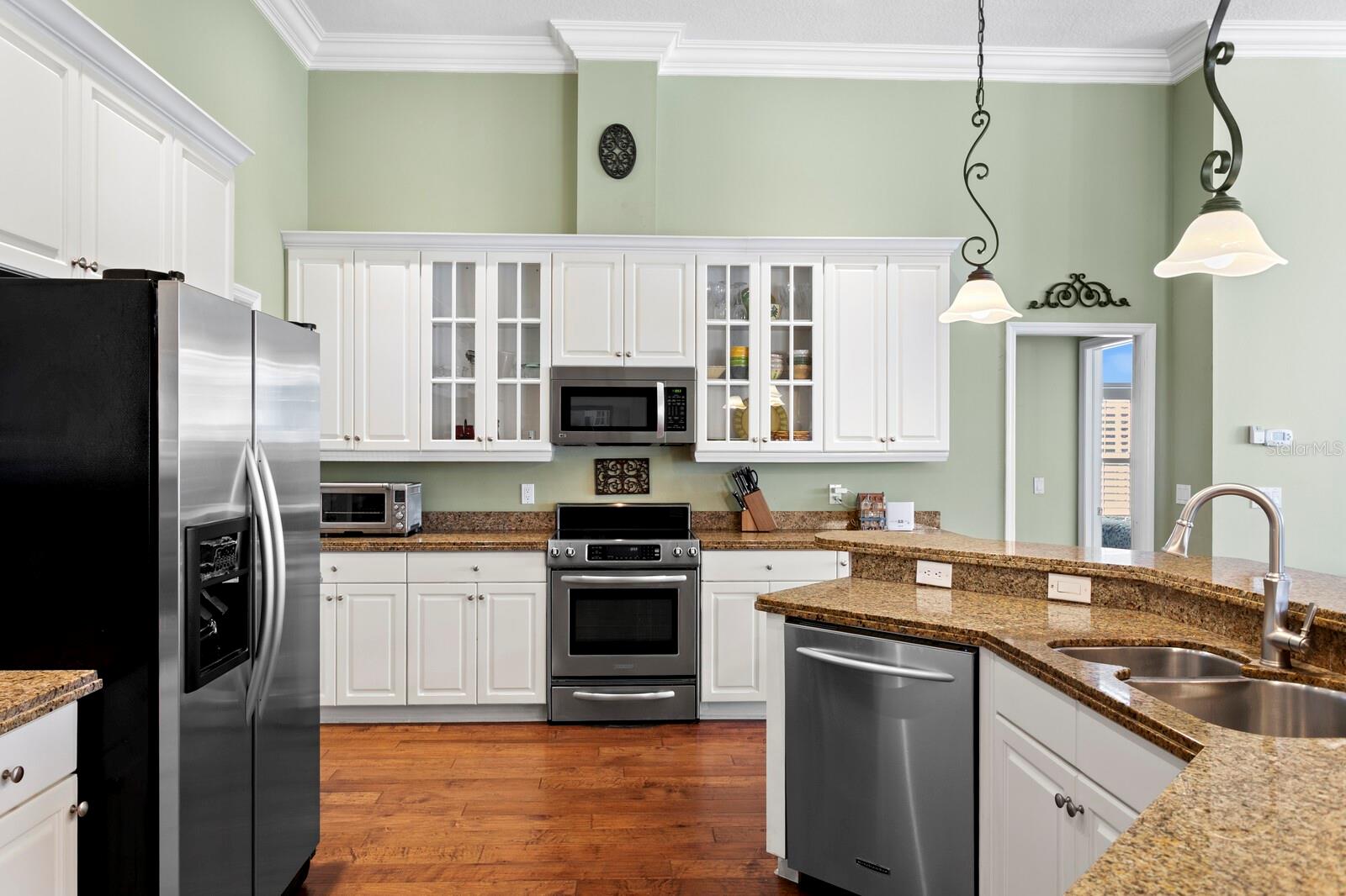 TAMPA PALMS - Residential