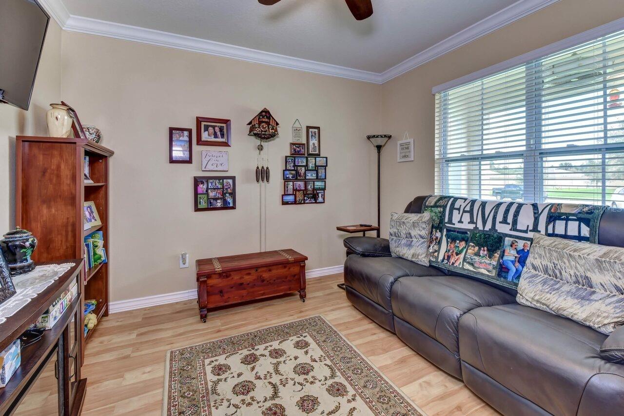 PARKMORE MANOR - Residential