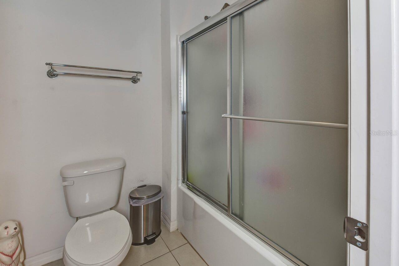 PARKMORE MANOR - Residential