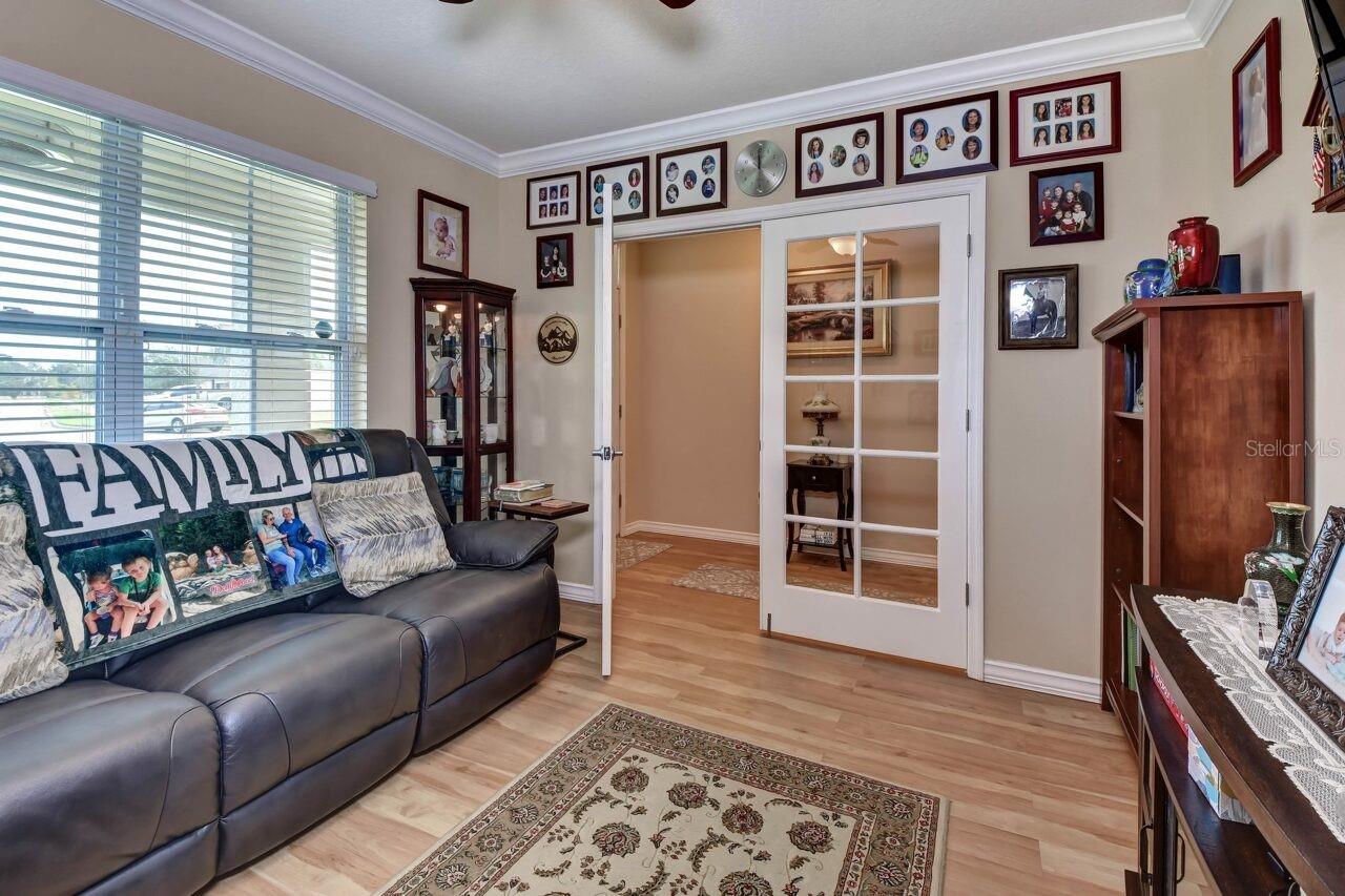 PARKMORE MANOR - Residential