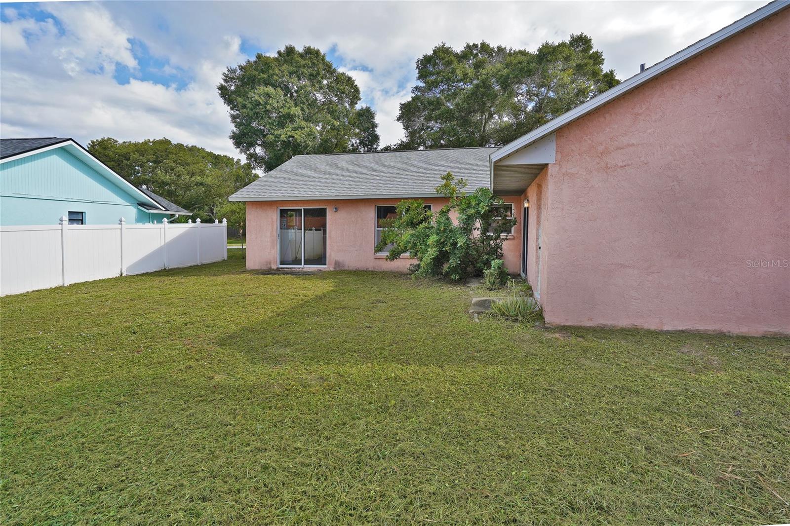 ISLAND OAKS SUB - Residential