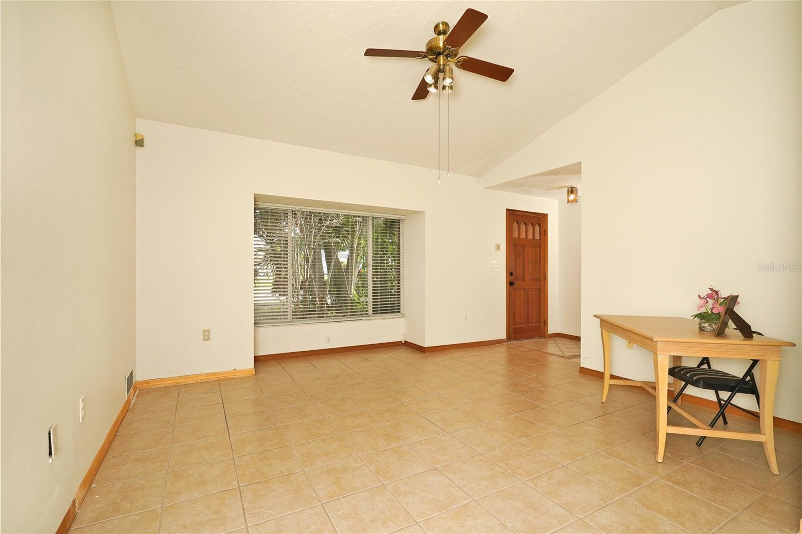 ISLAND OAKS SUB - Residential