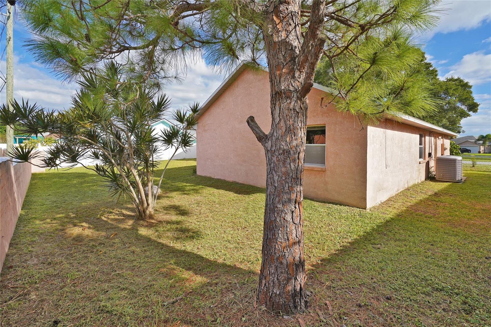 ISLAND OAKS SUB - Residential