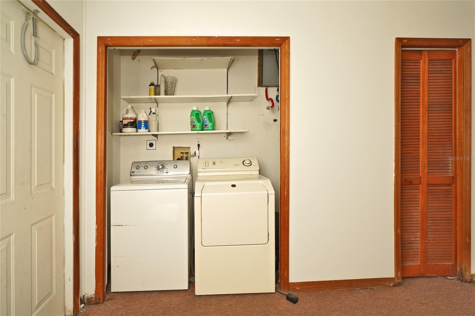 ISLAND OAKS SUB - Residential