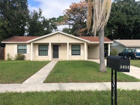 Photo of 5654 Pinerock Road, Orlando, FL 32810 (MLS # O6325063) Photo of 5654 Pinerock Road, Orlando, FL 32810 (MLS # O6325063)