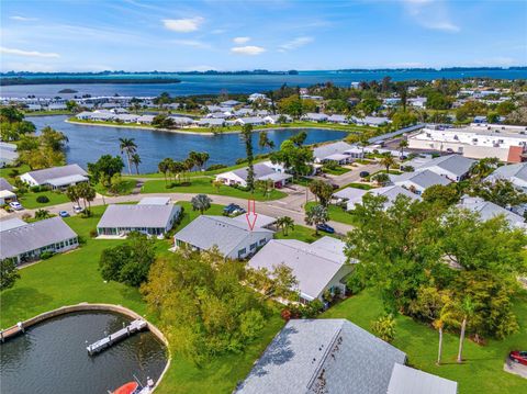 Photo of 4405 Mount Vernon Drive, Bradenton, FL 34210 (MLS # A4686341)