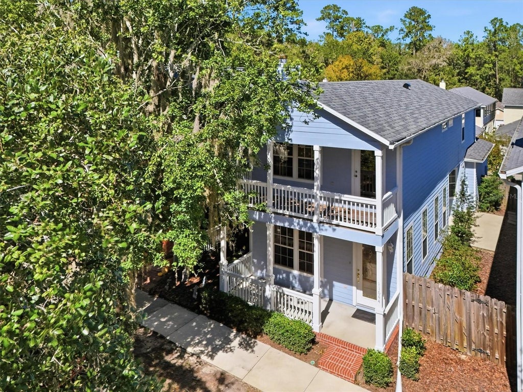 Photo of 11644 NW 18th Place, Gainesville, FL 32606 (MLS # G5119371)