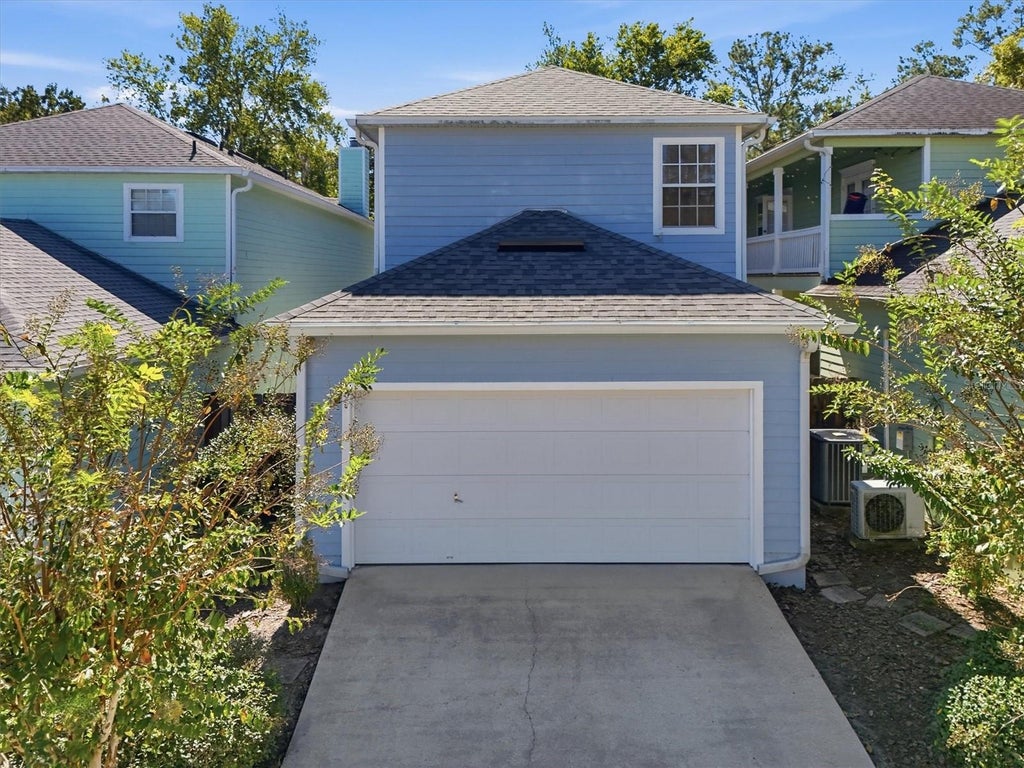 Photo of 11644 NW 18th Place, Gainesville, FL 32606 (MLS # G5119371)