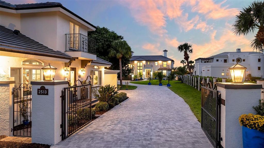 Photo of 2513 Bayshore Road, Nokomis, FL 34275 (MLS # A4668688)