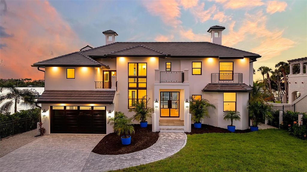 Photo of 2513 Bayshore Road, Nokomis, FL 34275 (MLS # A4668688)