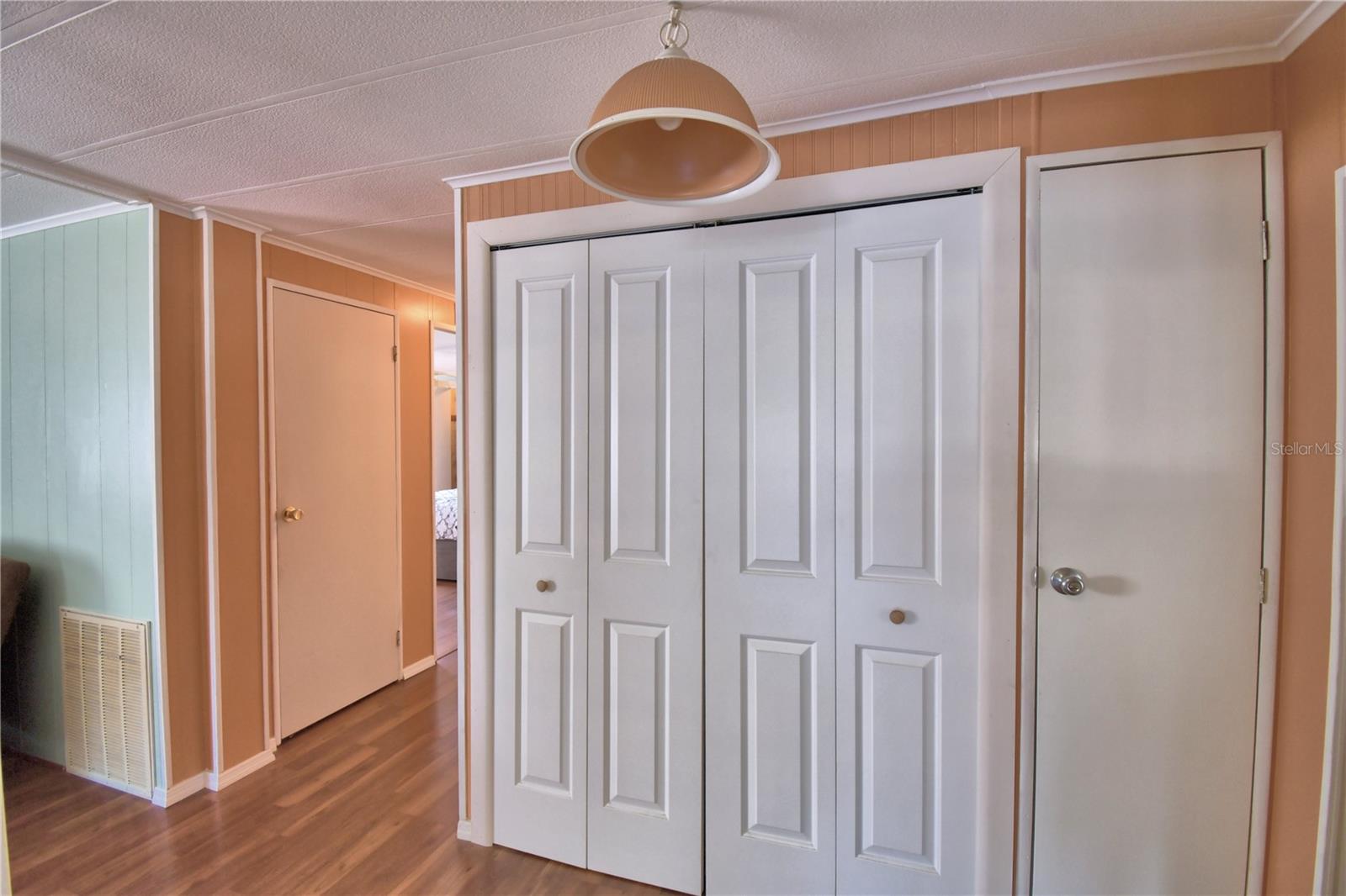 OAKWOOD ESTATES - Residential