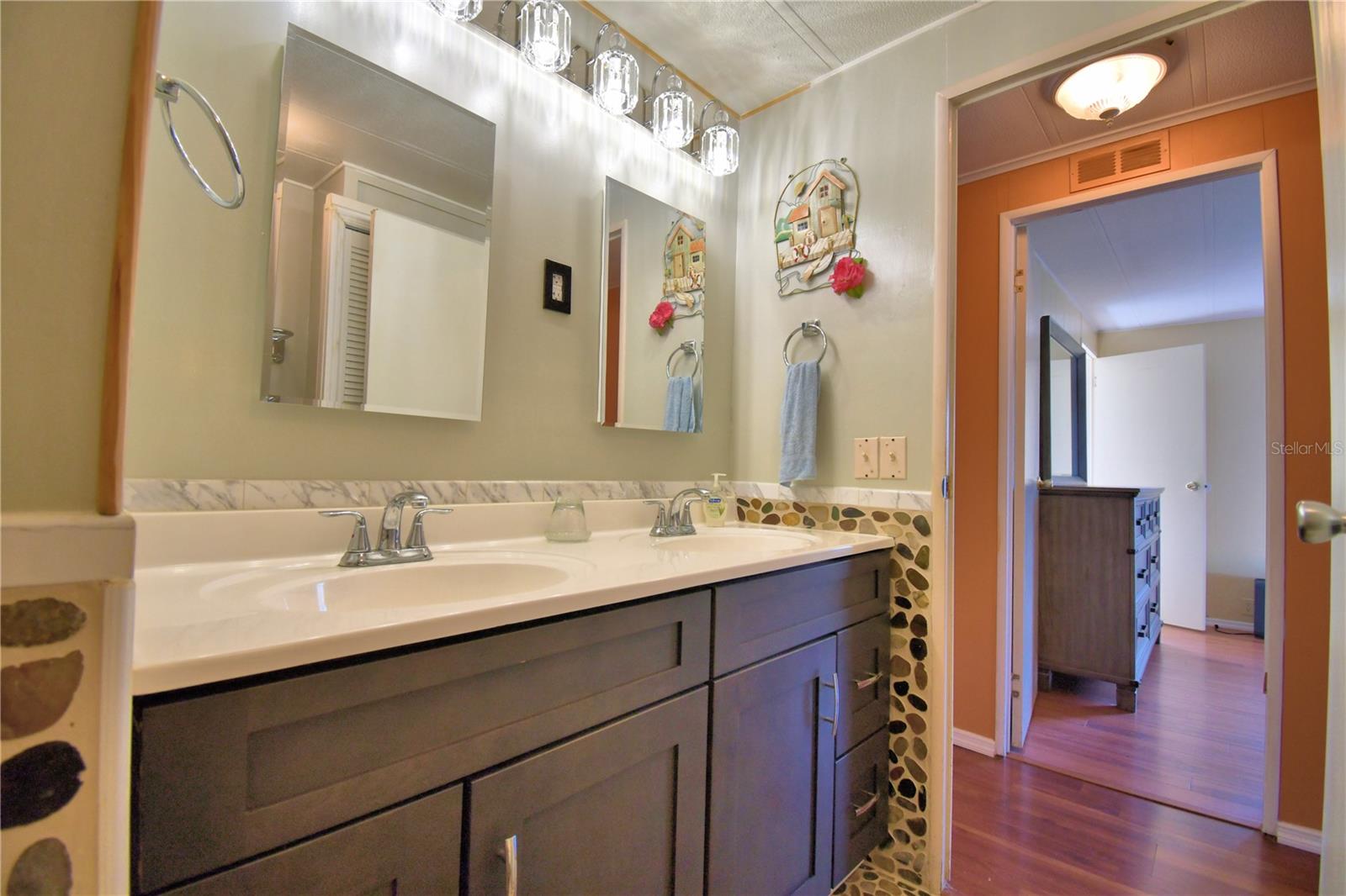 OAKWOOD ESTATES - Residential