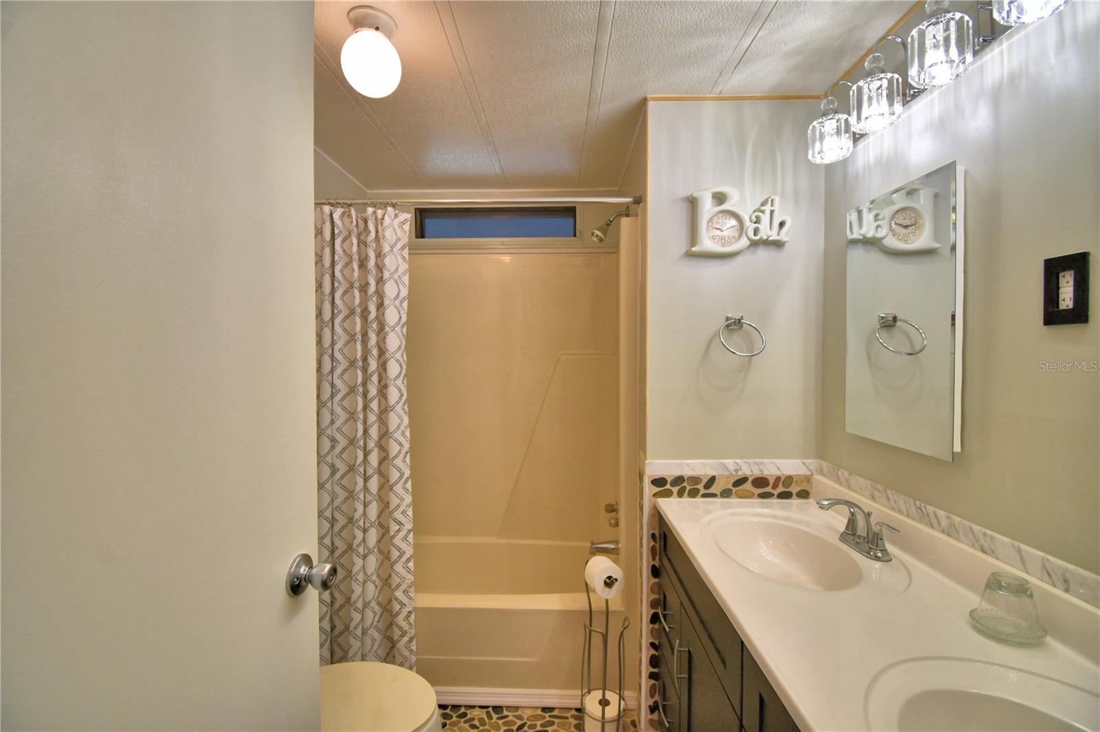 OAKWOOD ESTATES - Residential
