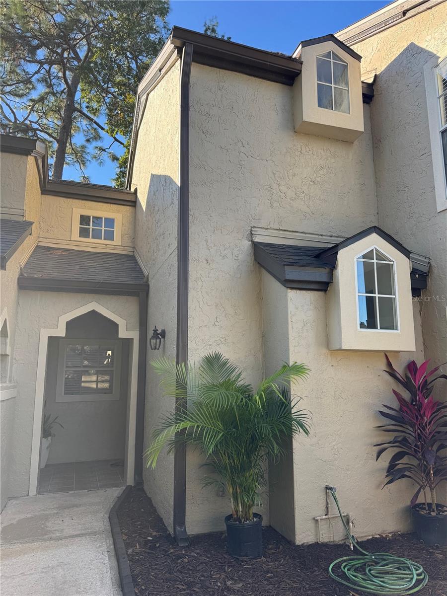 1418 FARRINDON CIRCLE 1418