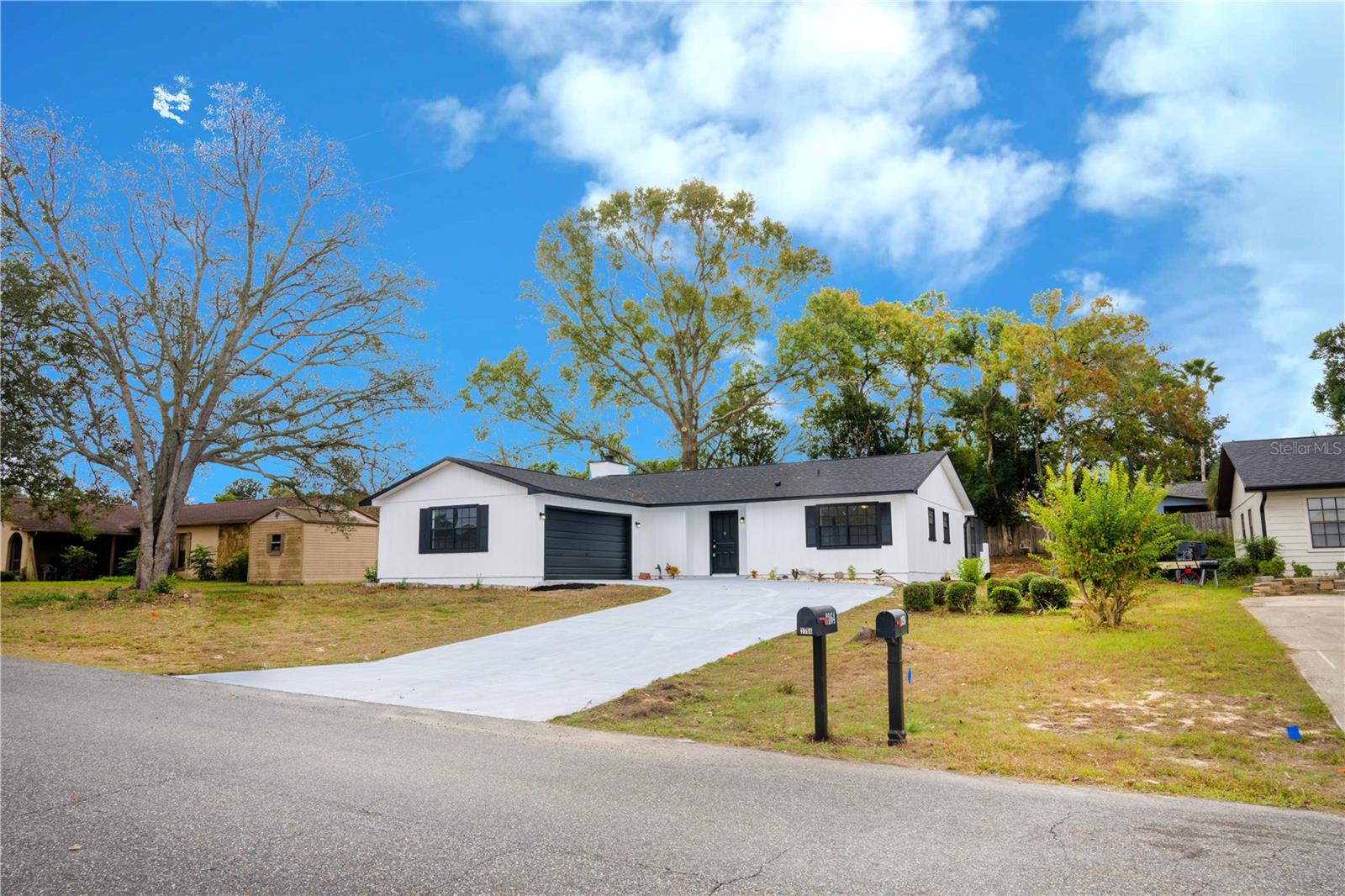 SPRING HILL - Residential