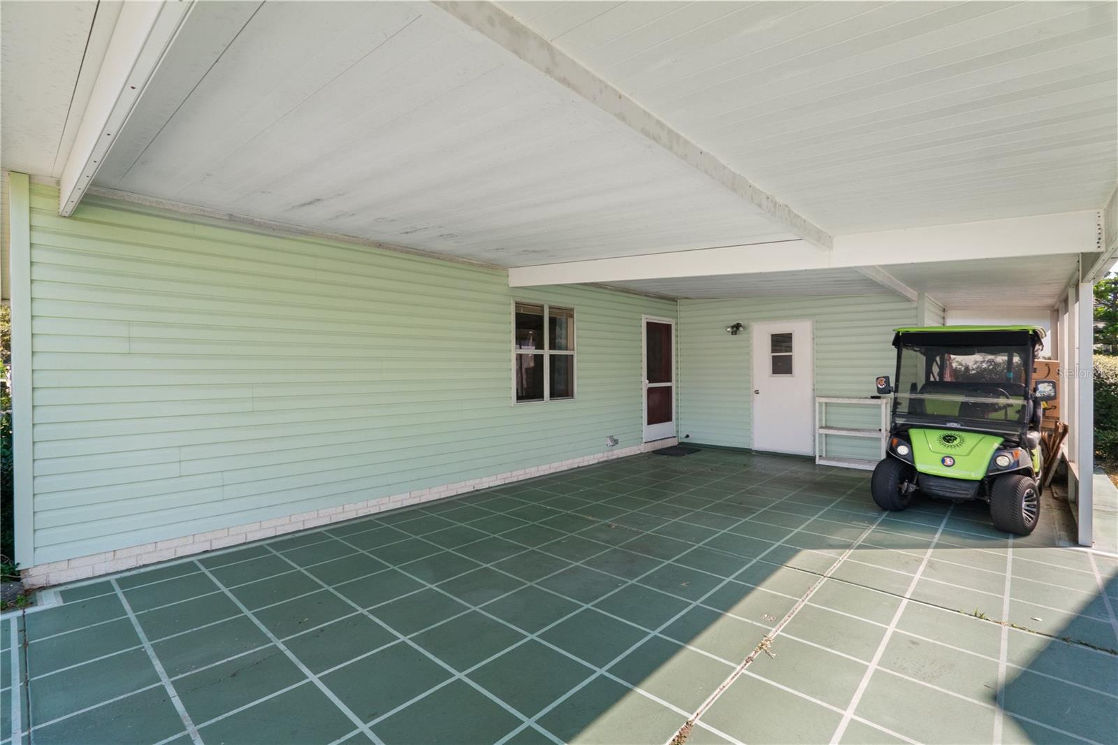 LADY LAKE ORANGE BLOSSOM GARDENS UNIT 14 - Residential