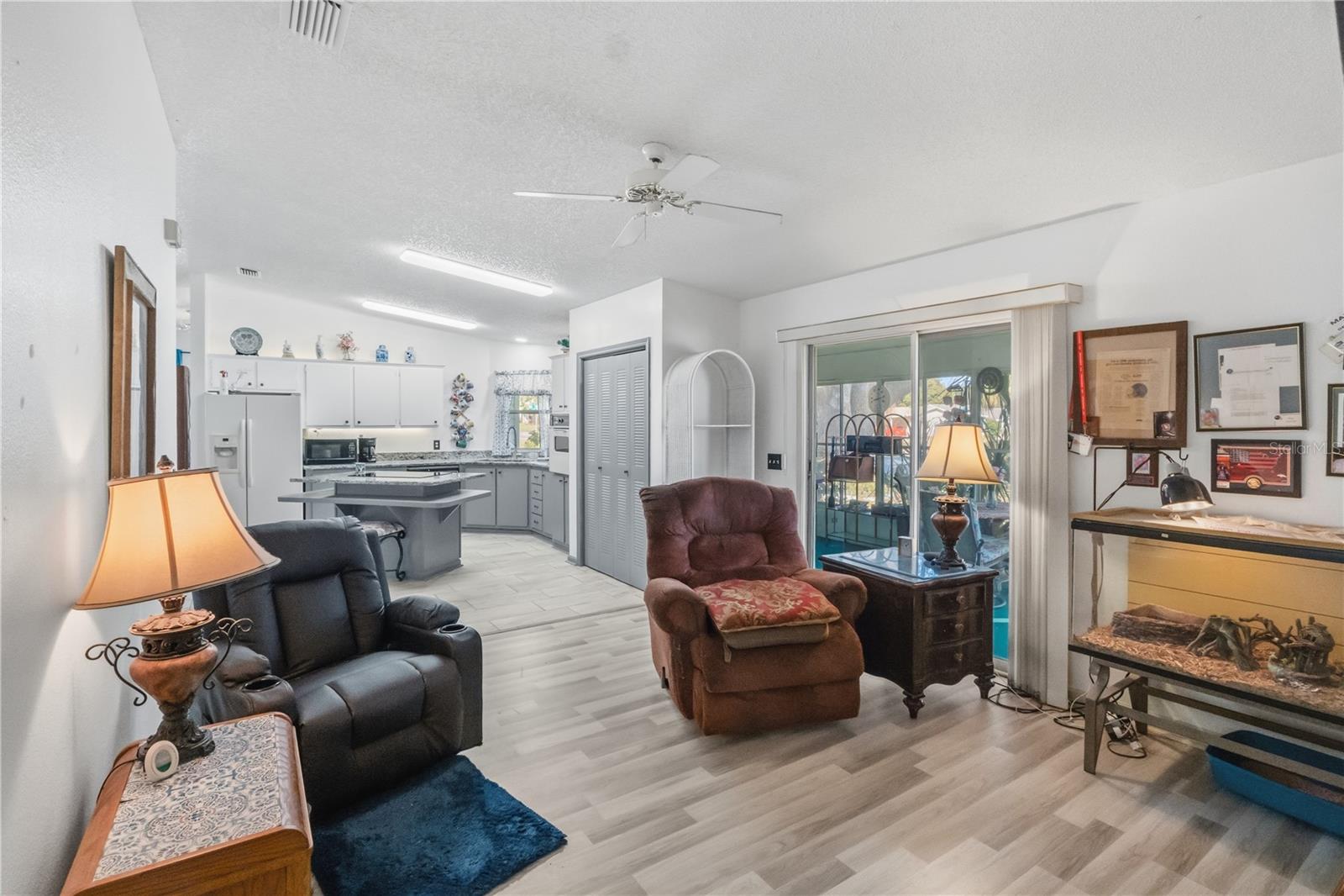 LADY LAKE ORANGE BLOSSOM GARDENS UNIT 14 - Residential