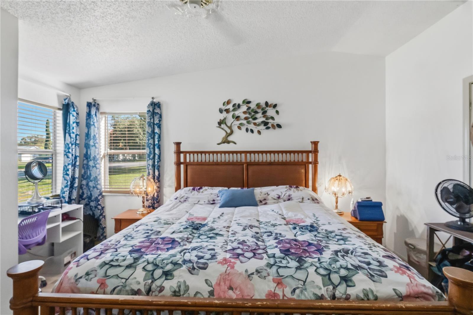 LADY LAKE ORANGE BLOSSOM GARDENS UNIT 14 - Residential