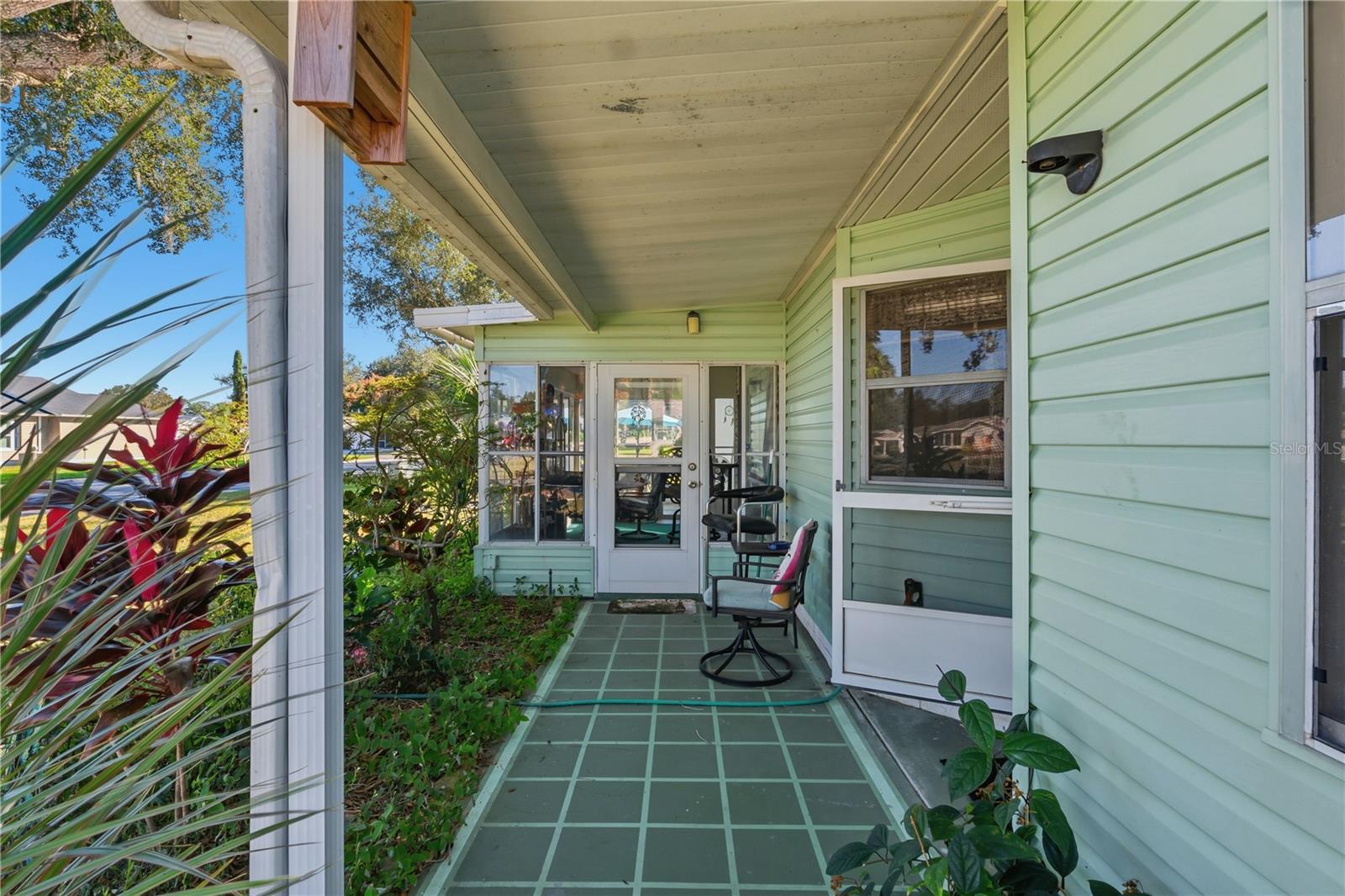 LADY LAKE ORANGE BLOSSOM GARDENS UNIT 14 - Residential