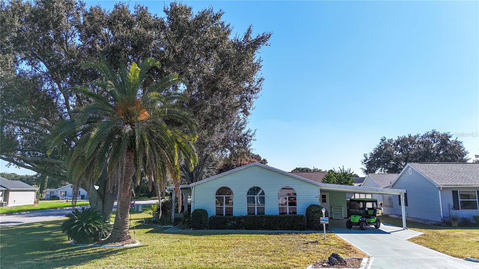 LADY LAKE ORANGE BLOSSOM GARDENS UNIT 14 - Residential