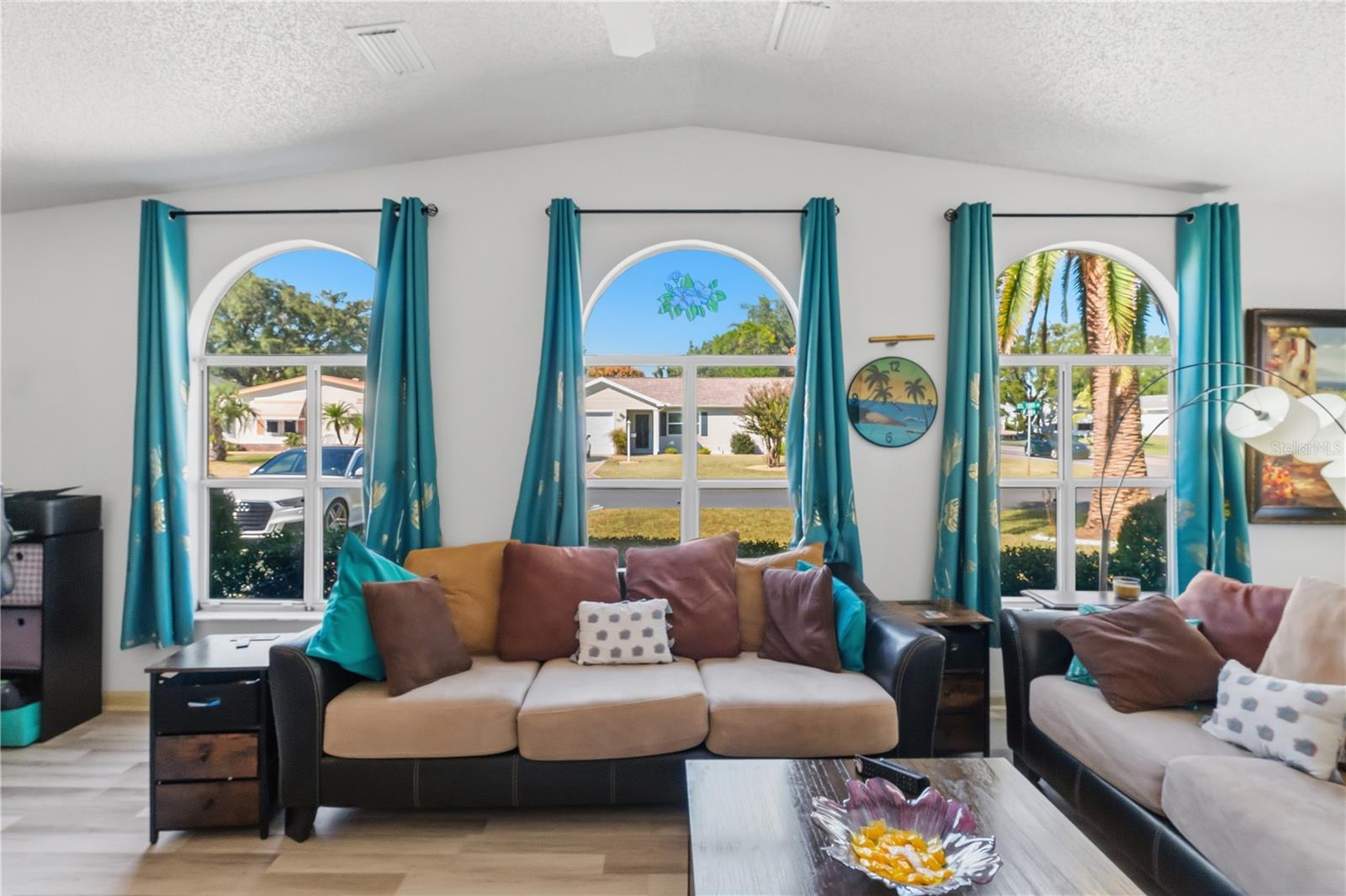 LADY LAKE ORANGE BLOSSOM GARDENS UNIT 14 - Residential