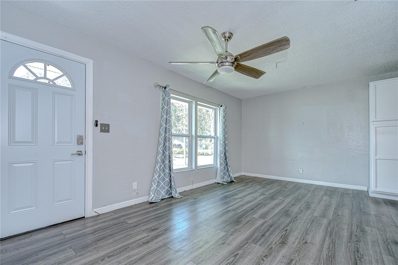 GULF GROVE - Residential