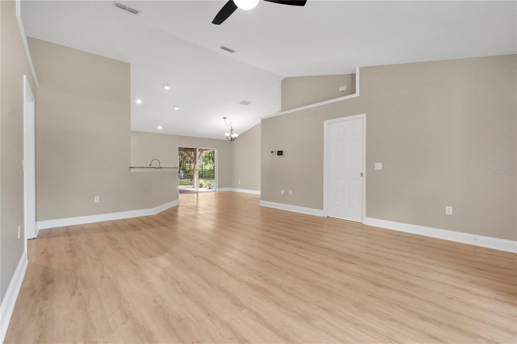 Photo of 14431 SE 36th Court, Summerfield, FL 34491 (MLS # G5118139)