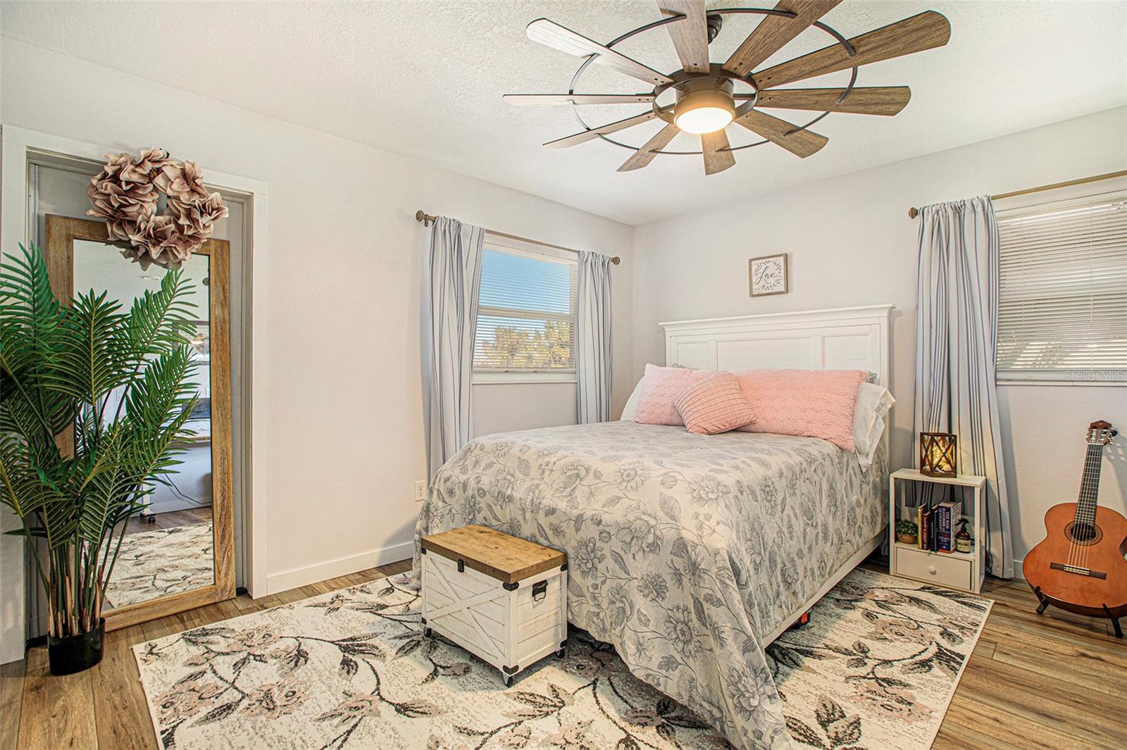 FLAMINGO BY THE BAY - Residential