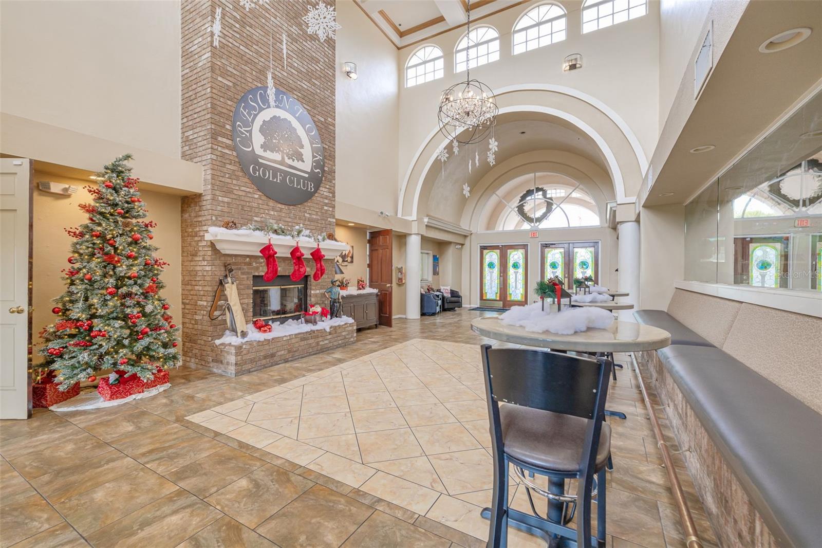 CRESCENT OAKS COUNTRY CLUB PH 1 - Residential