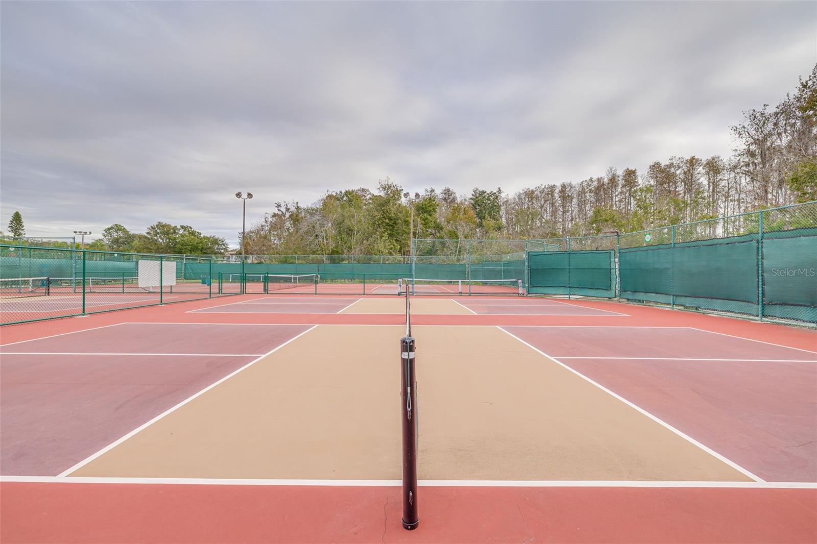 CRESCENT OAKS COUNTRY CLUB PH 1 - Residential