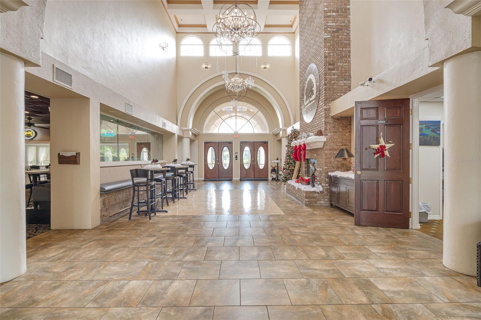 CRESCENT OAKS COUNTRY CLUB PH 1 - Residential