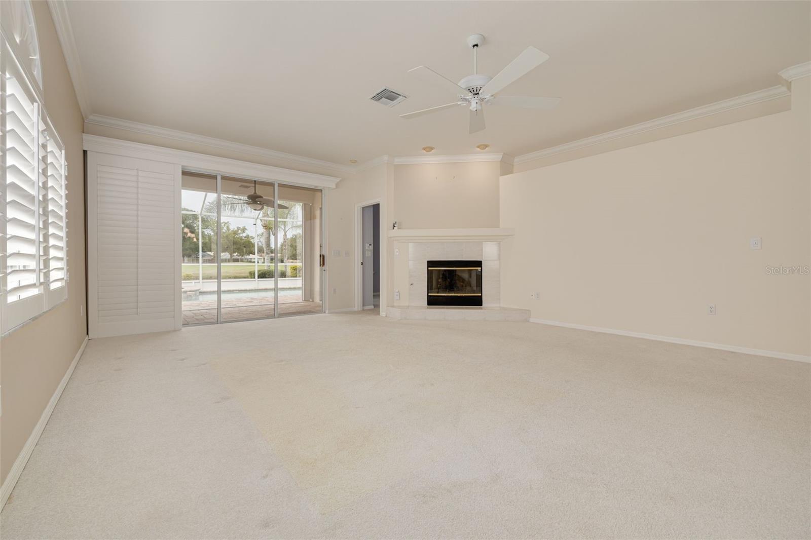 CRESCENT OAKS COUNTRY CLUB PH 1 - Residential